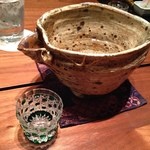 神楽坂 石かわ - 3杯目 純米吟醸 鶴齢 (新潟) 2合 2560円(税抜)