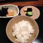 神楽坂 石かわ - 最初は白ごはんと鯛のほぐし身だけでいただきます