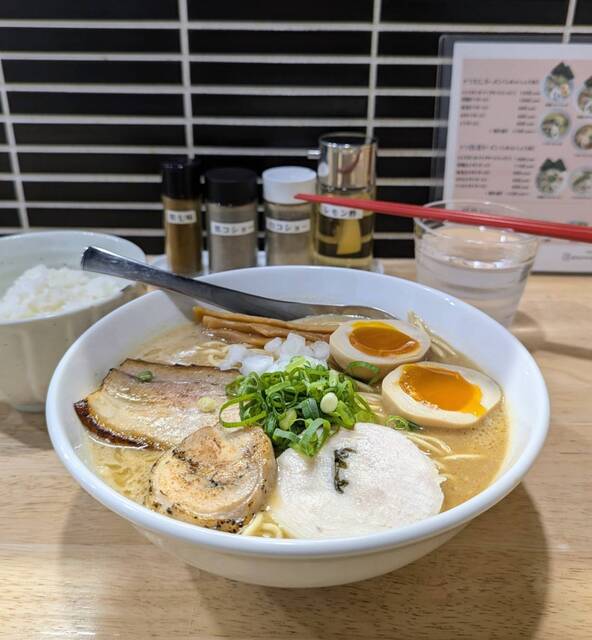 トリスタンダード - 扇町/ラーメン | 食べログ