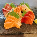 炭火串焼き 海鮮料理 燦々 - 