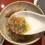 麦と麺助 - 焦がし炭バター鶏そぼろ 土鍋ご