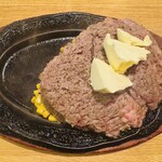 ステーキハウス アパッチ - アパッチステーキ700g（ベリーレア・マスターカット）02