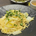 バル・パサポルテ - 定番の塩ダレペペロンチーノ