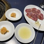 月波　炭火焼肉 - 