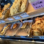 讃岐うどん こがね - 揚げ物たち