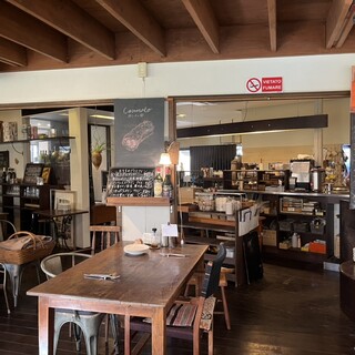 ダイニングカフェ・ボリジ_2