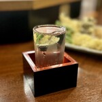 どぜう・四季料理 やぶや - 冷酒をひとり4〜5合は飲んだと思います^^;
      人のこと言えんがふたりともよく飲むな〰️笑