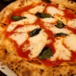 ピッツェリア ジターリア ダ フィリッポ - マルゲリータ