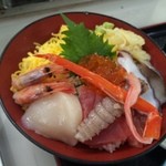 海鮮茶屋 活き活き亭 - 海鮮丼アップ