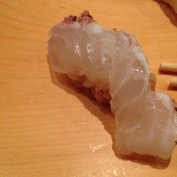 秀徳 2号店 - 真鯛の炙り                      イギリスの塩で