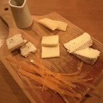 KAKI's kitchen BASSA - 