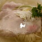 湯河原 飯田商店 ららぽーと沼津店 - 塩らぁ麺 1,200円