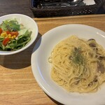RAKURA COFFEE - きのことチーズのクリームソース