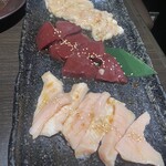 黒毛和牛焼肉 薩摩 牛の蔵 なんば店 - 