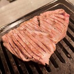 手作りホルモン焼　ぶたさま - はつステーキ