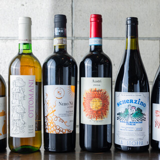 イタリア産メインの豊富なナチュラルワイン◆人を繋げるワイン