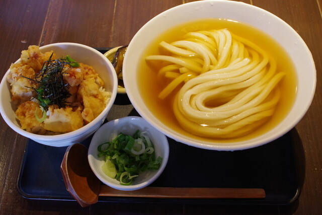 Kamaage Udon Suzuan restaurant in Kitakatsuragi-gun, Japan