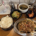 韓国屋台酒場 韓兵衛 - チャプチェ定食