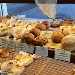 ジャンティーユ - AM11:00でこの品揃えです