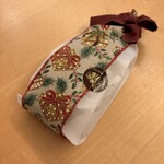 タイショウヤ ブーランジェリー - シュトーレン：こんな感じの包装