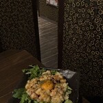 秘伝手羽先唐揚げと地鶏 焼き鳥 和個室 居酒屋 鳥心 - 