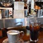 岩﨑珈琲店 パンと珈琲直売所 - 