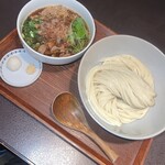 手打ちうどん　 いしづか - 牛肉つけ汁（大）別角度