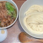手打ちうどん　 いしづか - 牛肉つけ汁（大）別角度