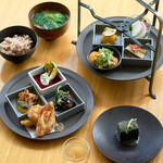 REVIVE KITCHEN THREE - 