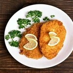 わらびなー - 肉を叩いて薄くし、細かいパン粉を付けて焼いたもの＿OSK＿シュネッツェル＿das Schnitzel