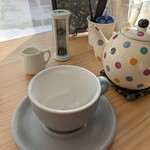 T Room Cafe - 紅茶はポットでたっぷり