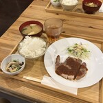 ぷろぼの食堂 - 