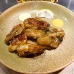 登仁角 - 牡蠣のバター醤油焼き(880円)
