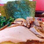 横浜家系ラーメン 裏大輝家 - 料理写真: