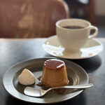 オクシモロン - 【期間限定】 『栗のプリン¥700』 『オクシモロンマイルドコーヒー¥700』 ※SET割引-¥100