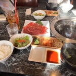 焼肉 はらだ - ハラミ＋カルビランチ（ごはん少なめ）