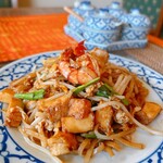 ライ・タイ - 料理写真:レモンはお皿のあっち側だった \(//∇//)\