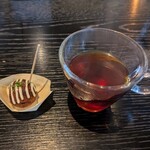 ラ・ボンヌターブル - 