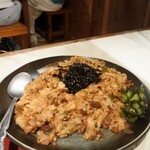 ひとし - にんにく、石垣牛のチャーハン