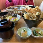 お米と小鉢 ごえんだま - 