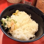 家系総本山 吉村家 - ライス(ラーメン提供前に到着！)