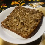 TWINS - ライ麦パン好きです