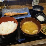 しんぱち食堂 川崎銀柳街店 - 朝限定しゃけ定食を＠￥627円