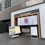 Pub & Grill 7 TAPS TAVERN - 