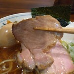 らーめん3000 - ロースのように感じましたがこちらも内モモみたいです。