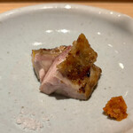 炭焼 おかげさん - 高坂鷄もも肉のたたき