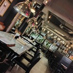 プングム - 店内