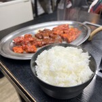 焼肉　平和 - 