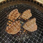 中目黒焼肉 登牛門 - 