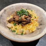 仁修樓 - 発酵生姜と大根のチャーハン炭焼きした秋刀魚 
      すだち